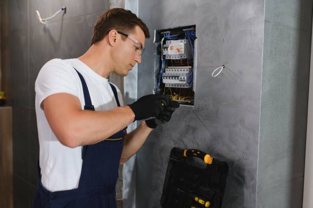 Best Licensed Electrician  in Almont, MI